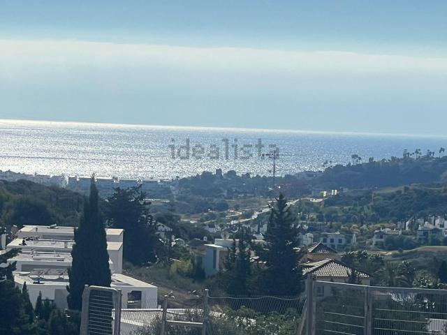 Terreno en venta en Valle Romano, Estepona