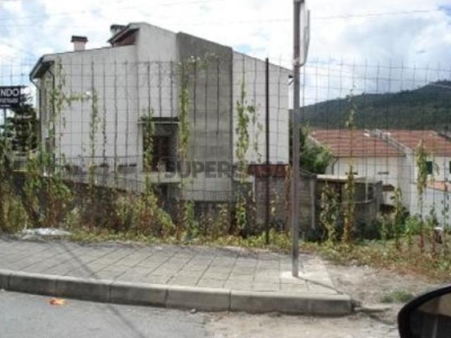 Terreno venda em Valongo, Porto