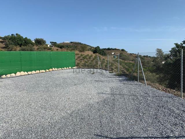 Terreno en alquiler en Cajiz, La Axarquía