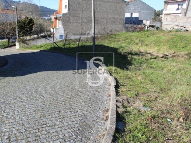 Terreno venda em Valongo, Porto