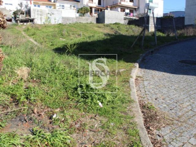 Terreno venda em Valongo, Porto