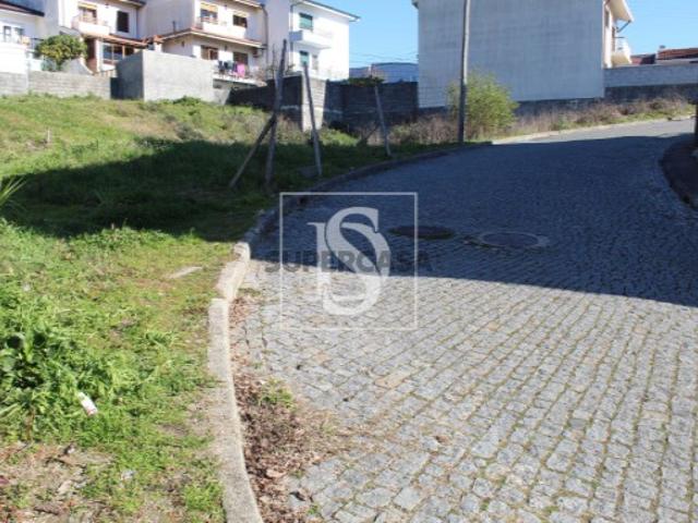 Terreno venda em Valongo, Porto
