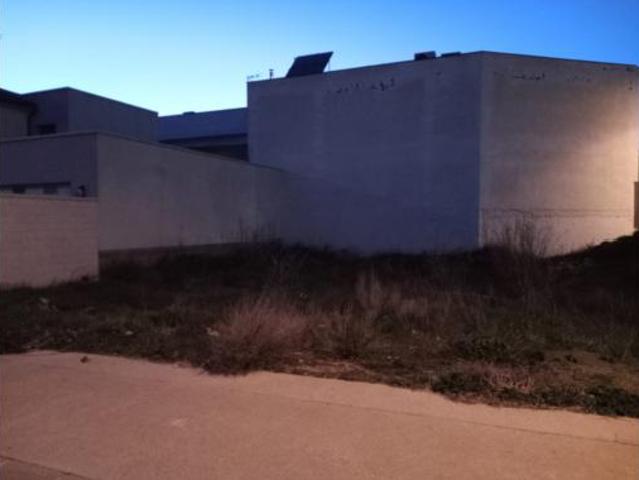 Terreno en venta en Almudévar