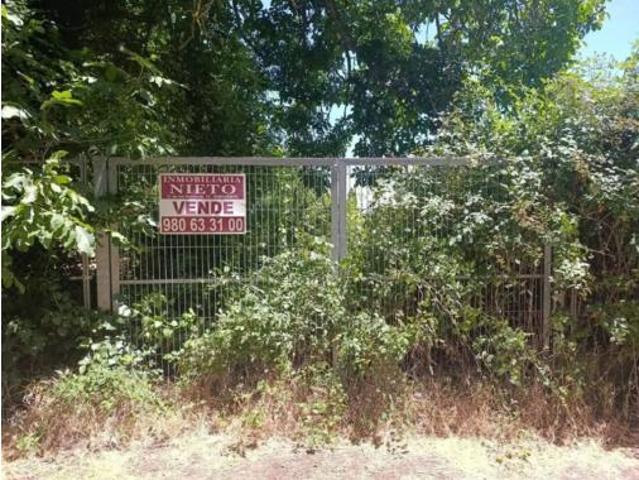 Terreno en venta en Veinticinco Años de Paz, Benavente