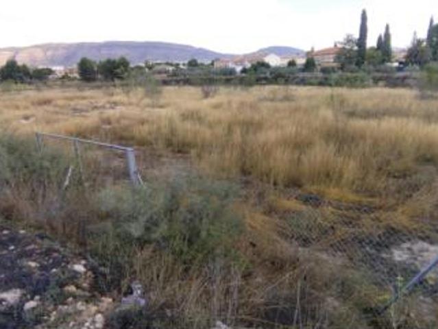 Terreno en venta en Caudete, Albacete