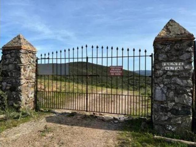 Terreno en venta en Cumbres Mayores, Huelva