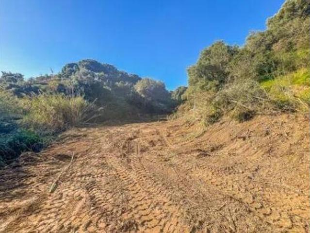Terreno en venta en Laguna, Estepona