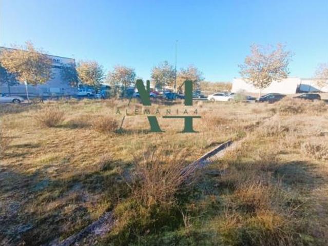 Terreno en venta en Polígono Industrial Las Arenas. Sector 3, Malpartida de Cáceres