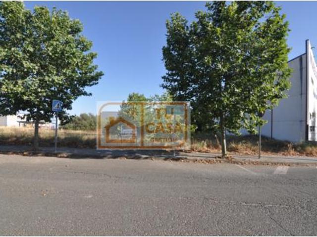 Terreno en venta en Polígono Industrial Las Arenas. Sector 3, Malpartida de Cáceres