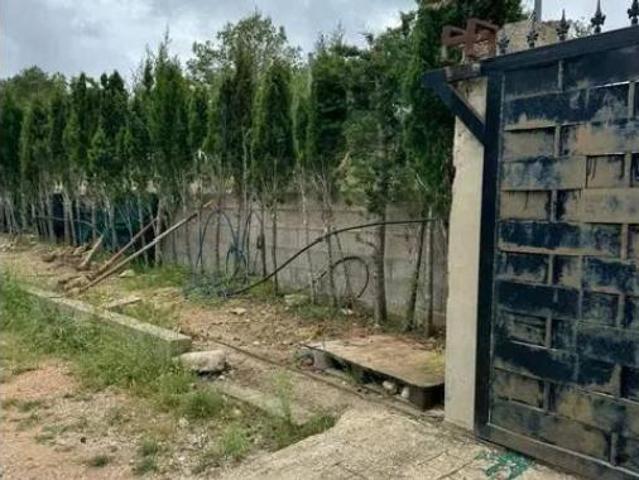Terreno en venta en Montserrat, València / Valencia
