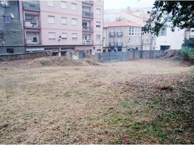 Terreno en venta en Ourense