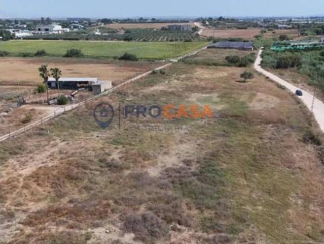 Terreno en venta en Utrera, Sevilla