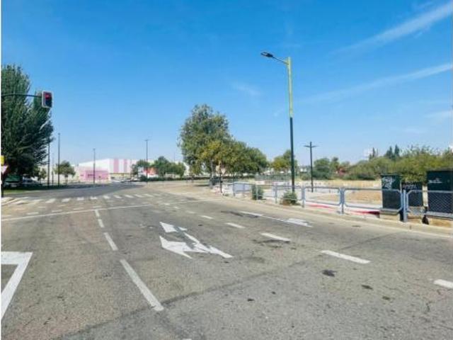 Terreno en venta en El Rabal, Zaragoza