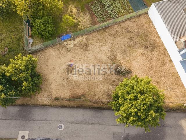 Terreno en venta en Beade, Vigo