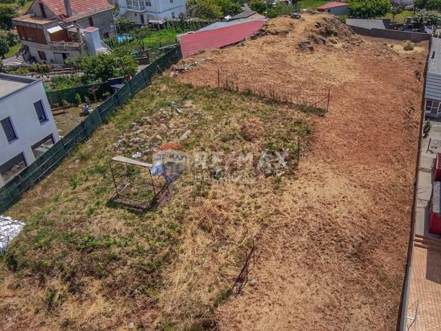 Terreno en venta en Castrelos, Vigo