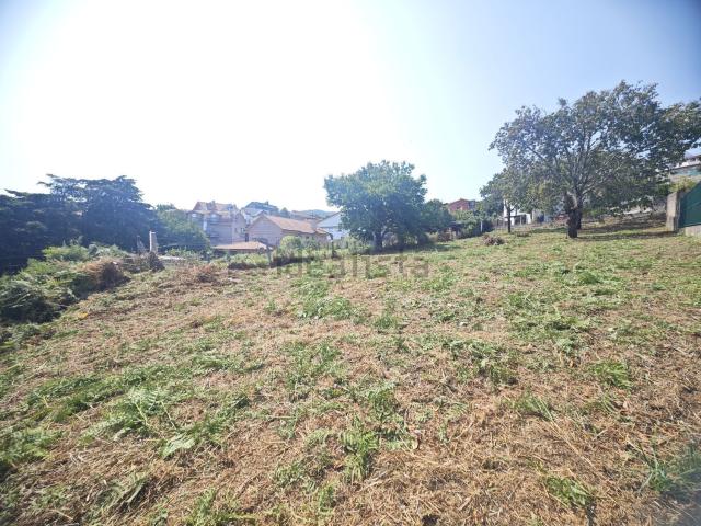 Terreno en venta en Beade, Vigo