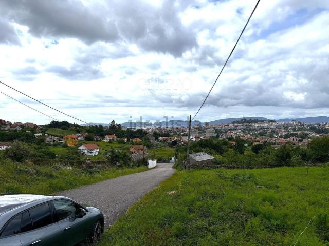 Terreno en venta en Castrelos, Vigo