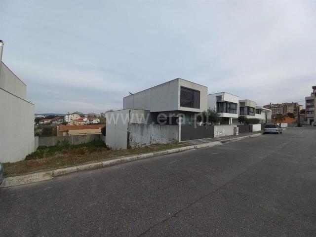 Terreno venda em Oliveira do Douro, Vila Nova De Gaia
