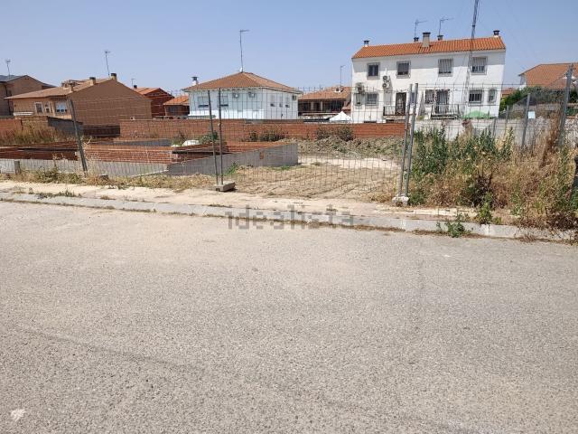 Terreno en venta en Villaluenga De La Sagra, Toledo