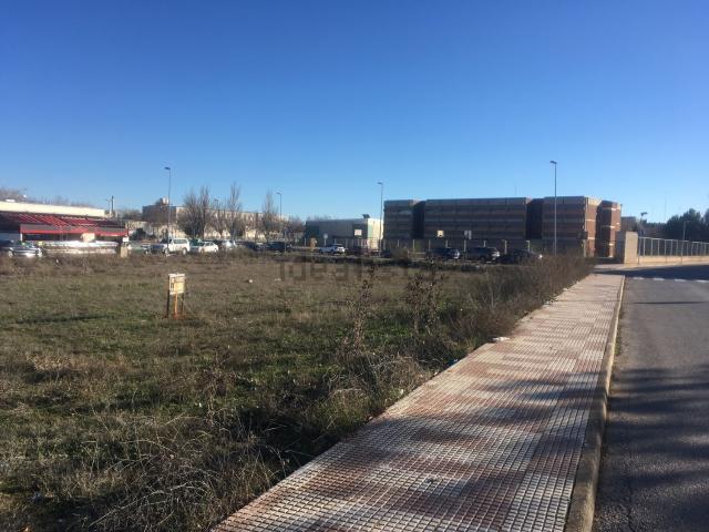 Terreno en venta en Villarrobledo, Castilla-La Mancha