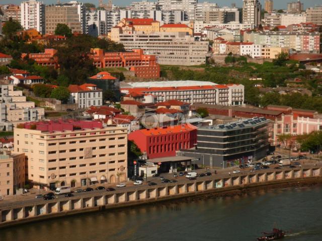 Terreno venda em Porto, Lordelo Do Ouro