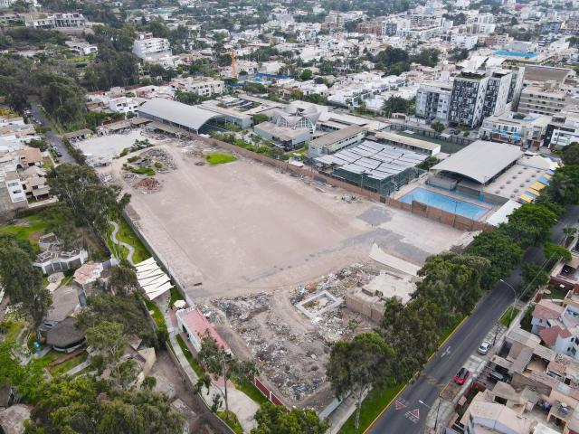 Terreno alquiler en Santiago De Surco, Lima Metropolitana
