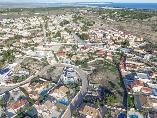 Terreno en venta en Alicante, la Marina Terreno en venta en Alicante, la Marina