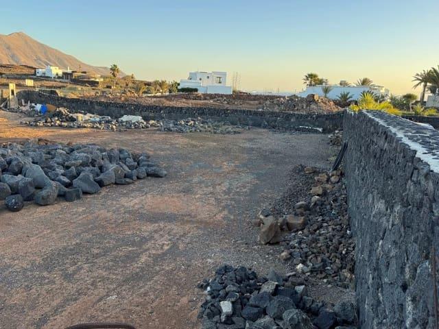 Terreno en venta en Las Breñas, Yaiza