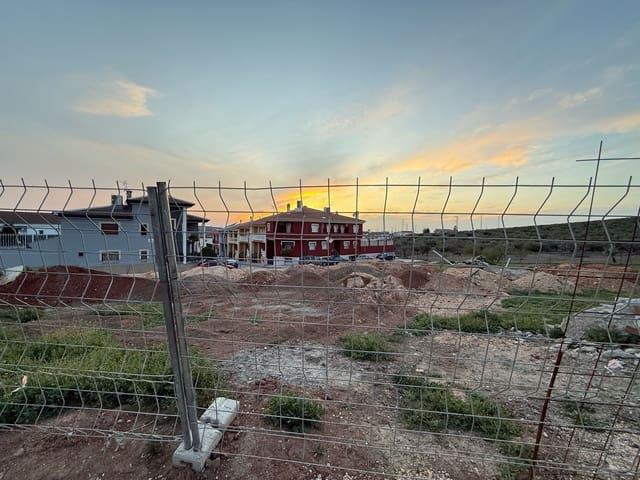 Terreno en venta en Martos, Andalucía