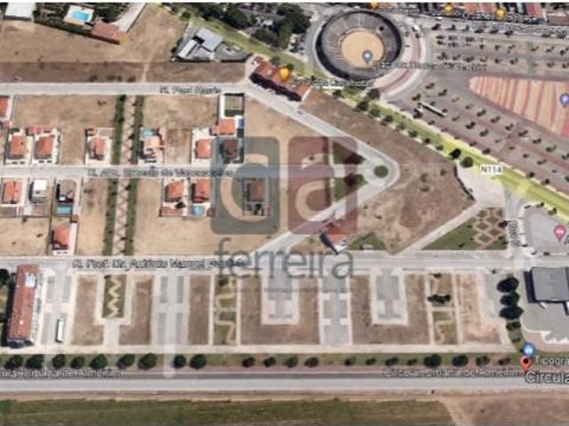Terreno venda em Almeirim, Santarém