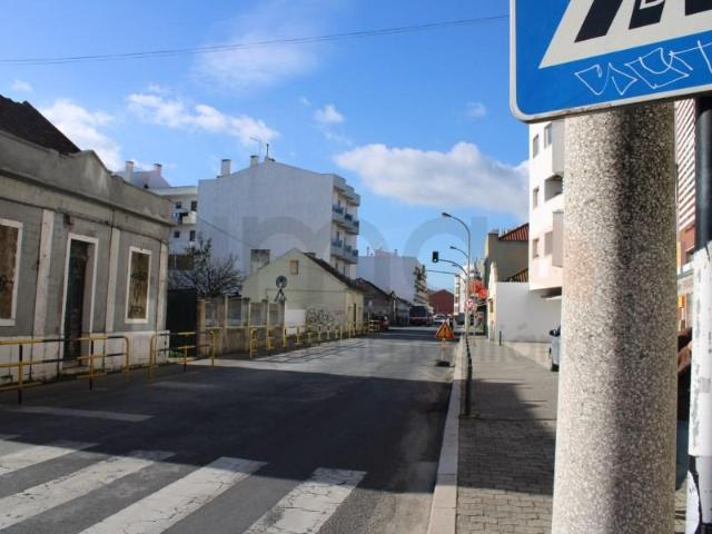 Terreno venda em Barreiro, Setúbal