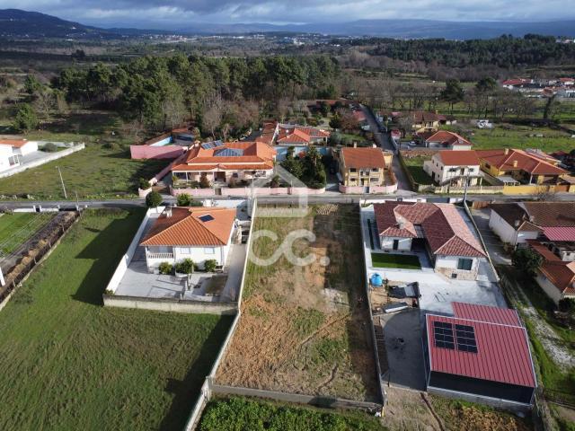 Terreno venda em Chaves, Vila Real