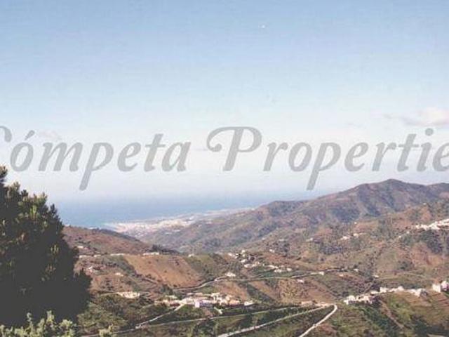 Terreno en venta en Cómpeta, Málaga