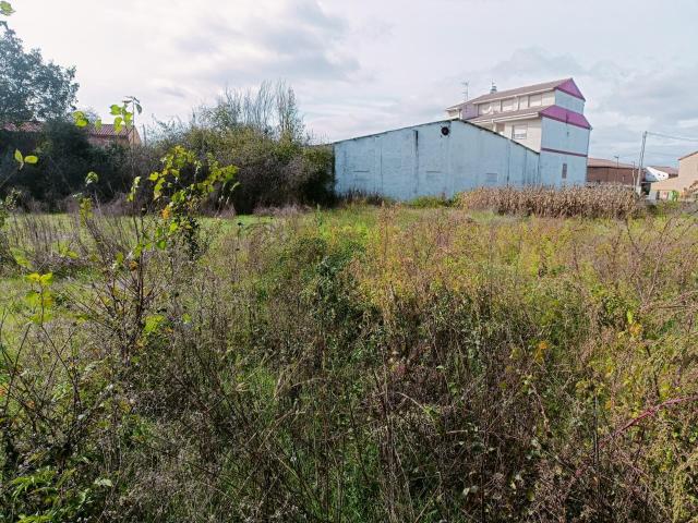 Terreno en venta en Villaturiel, Castilla y León