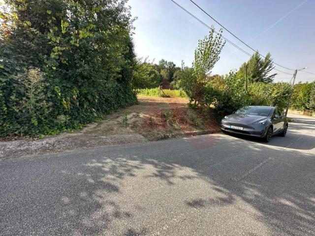 Terreno venda em Felgueiras, Porto