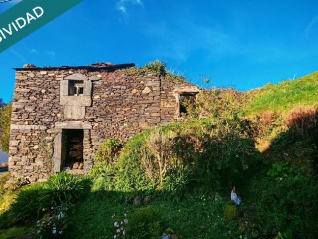Terreno en venta en El Franco, Asturias