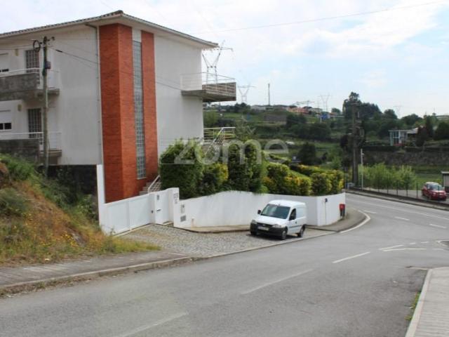 Terreno venda em Guimarães Terreno venda em Guimarães