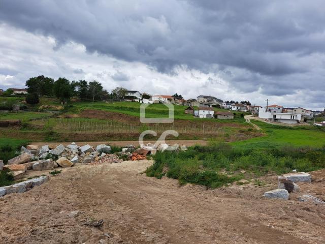 Terreno venda em Lousada, Porto