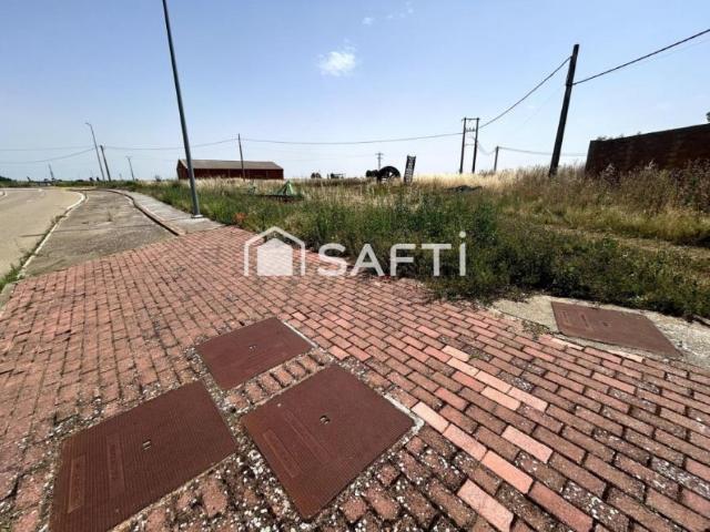 Terreno en venta en Pobladura De Pelayo García, Castilla y León