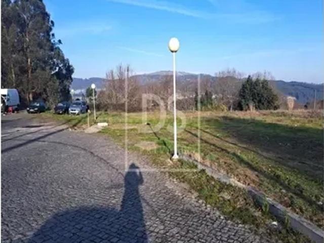 Terreno alugar em Várzea do Douro, Várzea