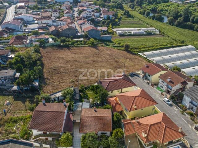 Terreno venda em Santo Tirso, Porto