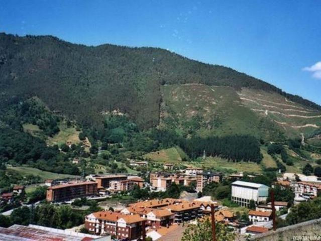 Terreno en venta en Derio, Guipúzcoa