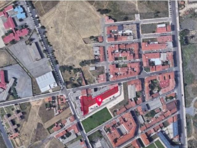 Local Comercial en venta en Armunia, León