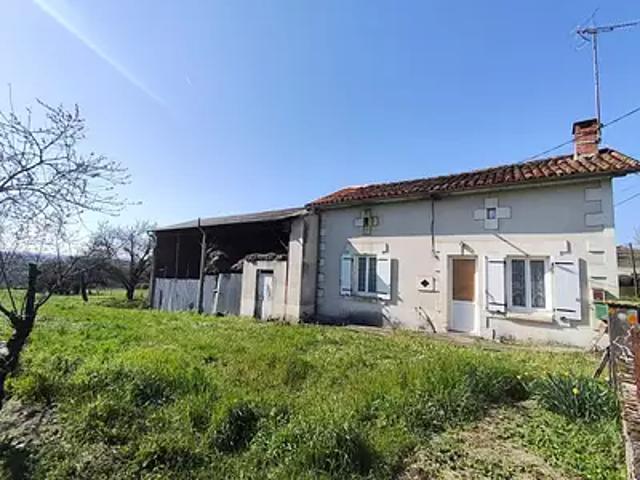 Maison vente à Confolens, Tessonnière