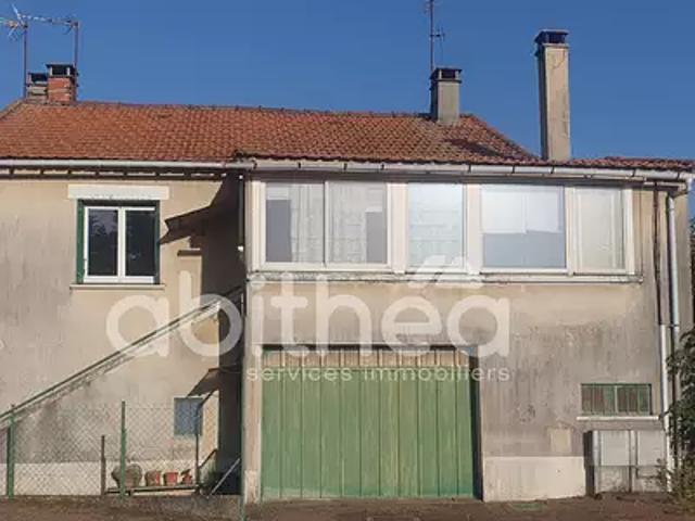 Maison vente à Confolens, Tessonnière