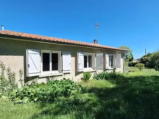Maison vente à Confolens, Tessonnière