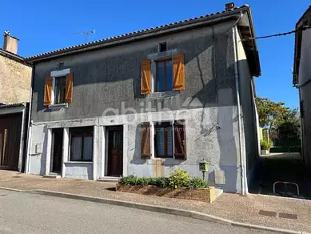 Maison vente à Confolens, Tessonnière