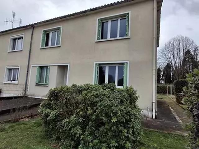 Maison vente à Confolens, Tessonnière