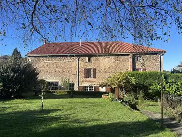 Maison vente à Confolens, Tessonnière