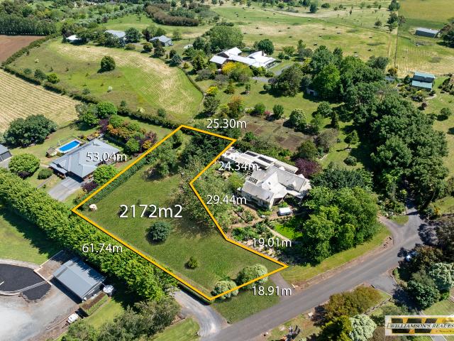 House for sale in Bravington, Victoria